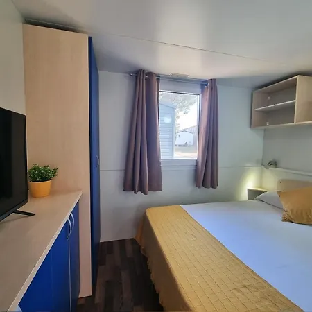 Bungalow Nomad Felicitat Holiday home *